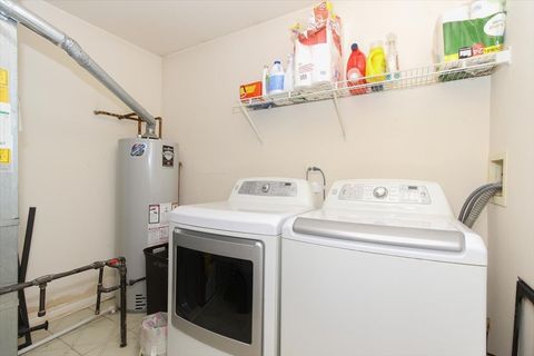 Tiny photo for 1020 WYNNFIELD Court #D, Elgin, IL 60120 (MLS # 12600824)