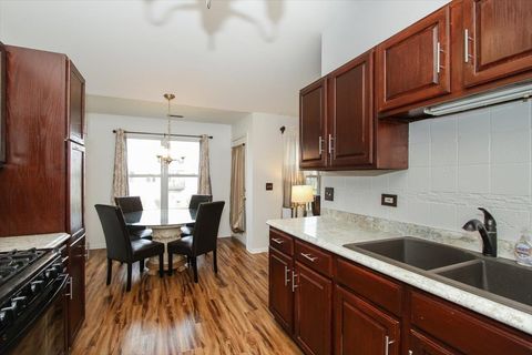 Tiny photo for 1020 WYNNFIELD Court #D, Elgin, IL 60120 (MLS # 12600824)