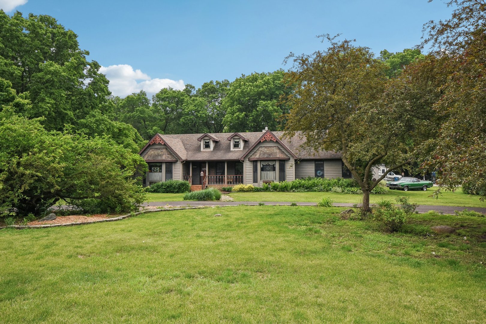 3560 N Chamlin Drive