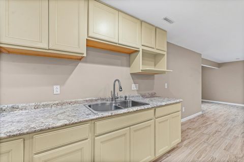 Tiny photo for 412 Potomac Avenue, Savoy, IL 61874 (MLS # 12573930)