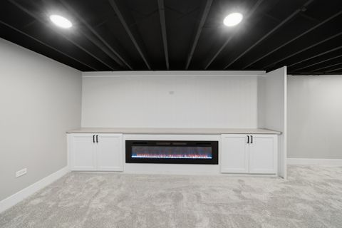 Tiny photo for 82 Ashlawn Avenue, Oswego, IL 60543 (MLS # 12548021)