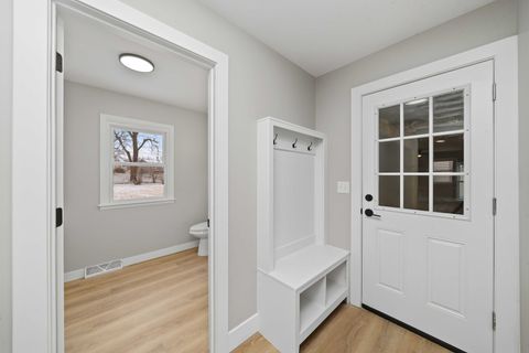 Tiny photo for 82 Ashlawn Avenue, Oswego, IL 60543 (MLS # 12548021)