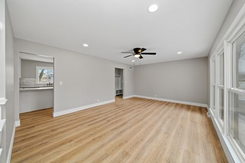 Tiny photo for 82 Ashlawn Avenue, Oswego, IL 60543 (MLS # 12548021)