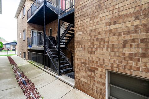Tiny photo for 6140 W Gunnison Street #3, Chicago, IL 60630 (MLS # 12606043)