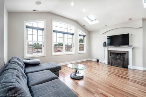 Tiny photo for 6140 W Gunnison Street #3, Chicago, IL 60630 (MLS # 12606043)