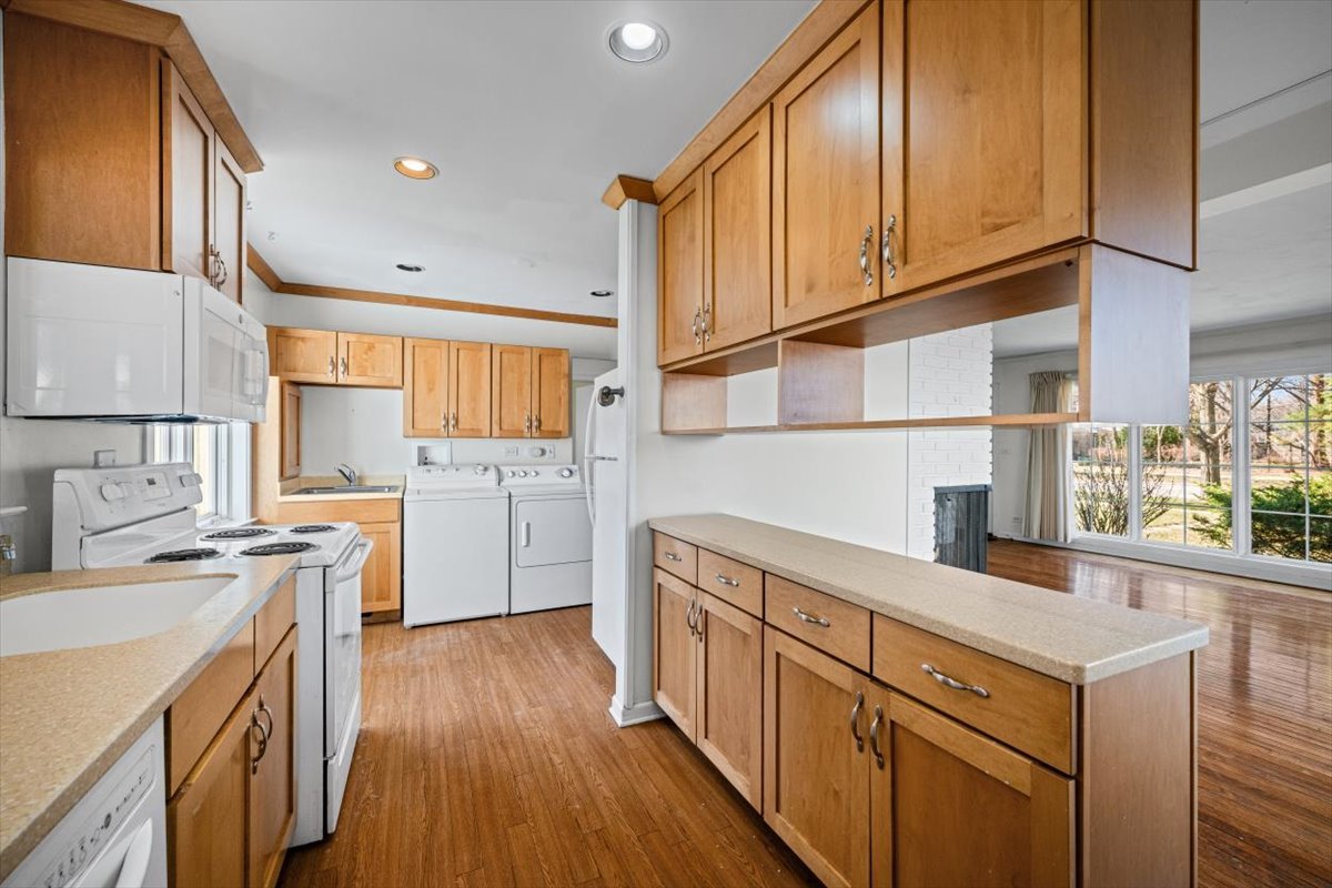 2133 Crawford Avenue