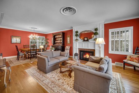 Tiny photo for 403 W Shabonee Trail, Mount Prospect, IL 60056 (MLS # 12614637)