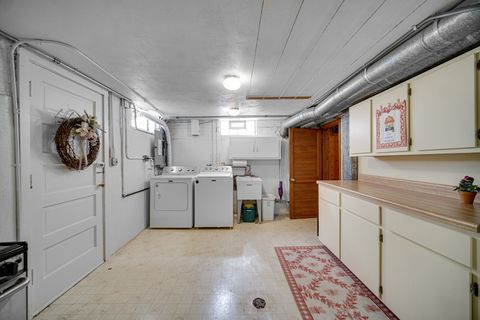 Tiny photo for 403 W Shabonee Trail, Mount Prospect, IL 60056 (MLS # 12614637)