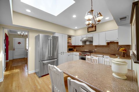 Tiny photo for 403 W Shabonee Trail, Mount Prospect, IL 60056 (MLS # 12614637)