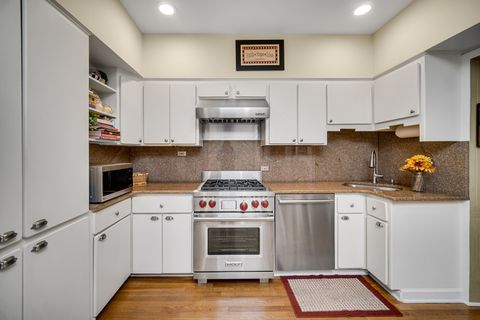 Tiny photo for 403 W Shabonee Trail, Mount Prospect, IL 60056 (MLS # 12614637)