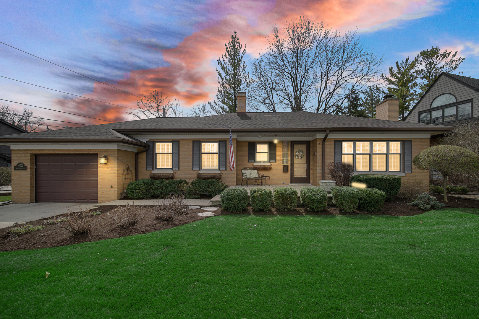 403 W Shabonee Trail