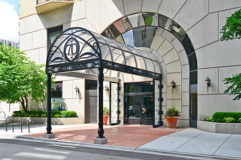 Photo of 70 W HURON Street #1505, Chicago, IL 60654 (MLS # 12758805)