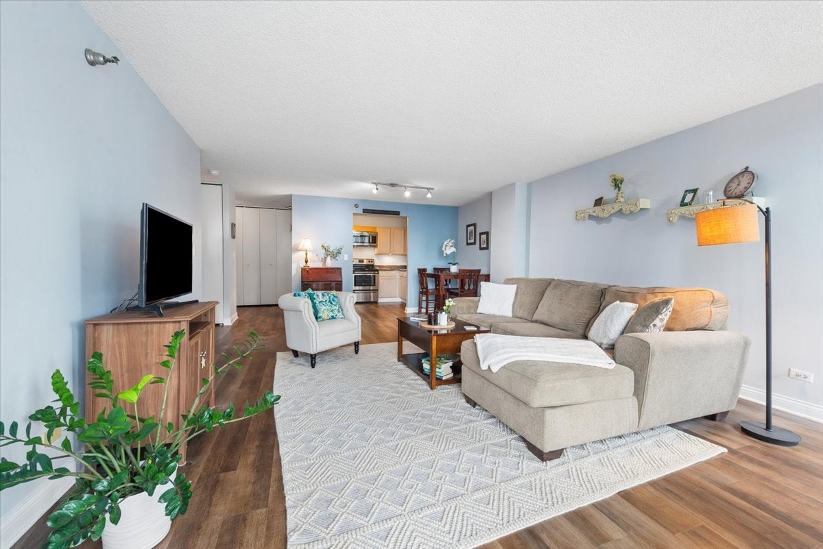 70 W HURON Street 1505