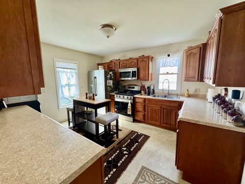 Tiny photo for 615 E 2nd Street, Galesburg, IL 61401 (MLS # 12614496)