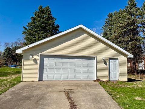 Tiny photo for 615 E 2nd Street, Galesburg, IL 61401 (MLS # 12614496)