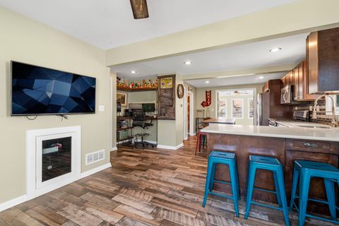 Tiny photo for 326 BELLEVUE Drive, Round Lake Park, IL 60073 (MLS # 12610382)