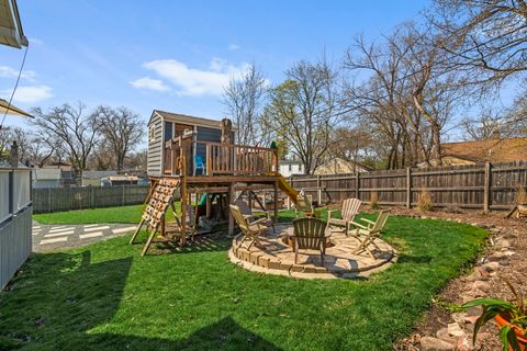 Tiny photo for 326 BELLEVUE Drive, Round Lake Park, IL 60073 (MLS # 12610382)