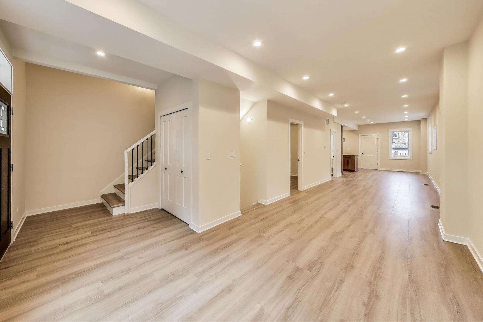 3440 W Hirsch Street