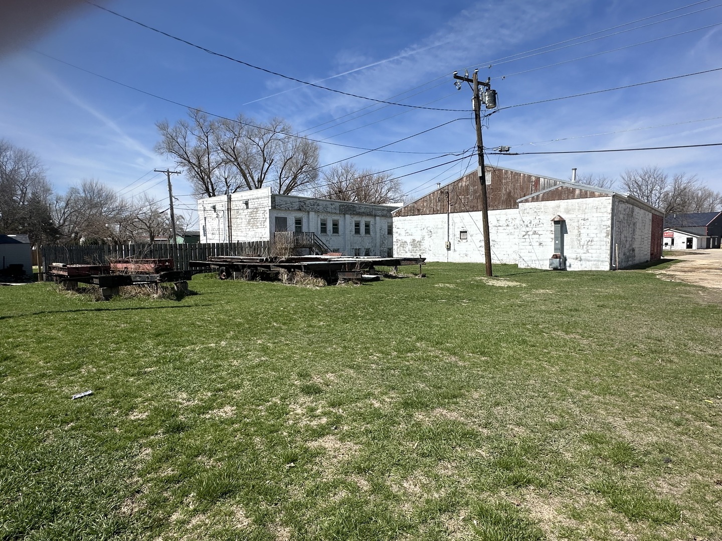 1409 W Rock Falls Road