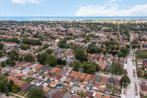 Tiny photo for 10844 S GREEN BAY Avenue, Chicago, IL 60617 (MLS # 12454571)