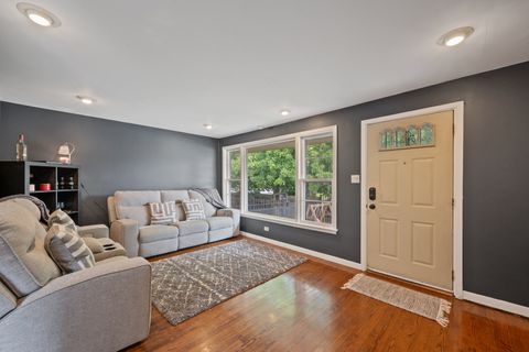 Tiny photo for 10844 S GREEN BAY Avenue, Chicago, IL 60617 (MLS # 12454571)