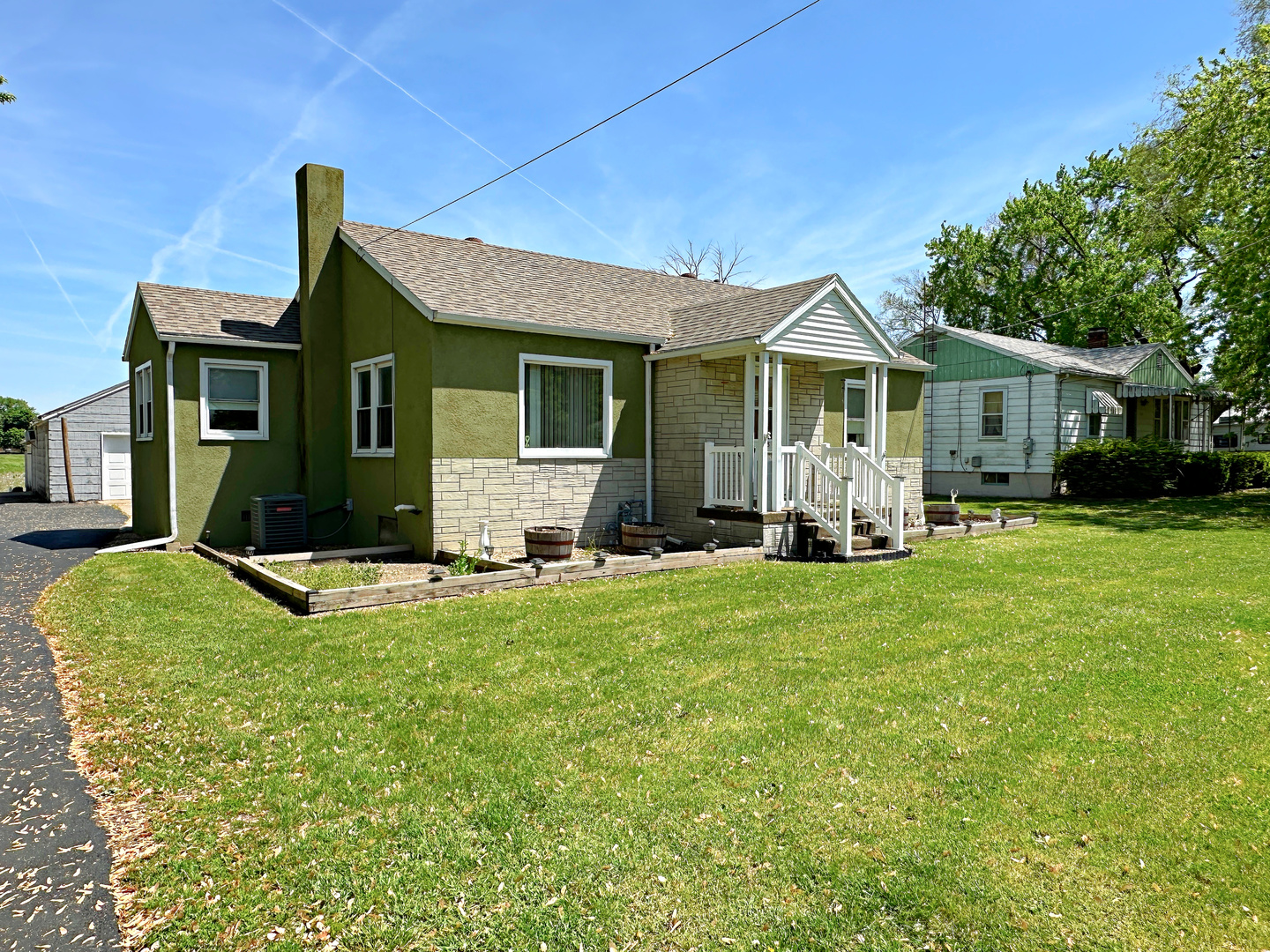 925 N Otter Creek Road