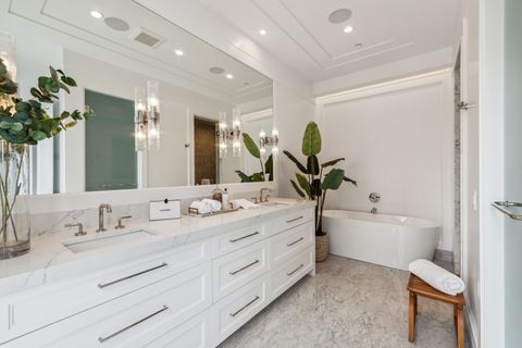 Tiny photo for 116 N Willard Court #301, Chicago, IL 60607 (MLS # 12502324)