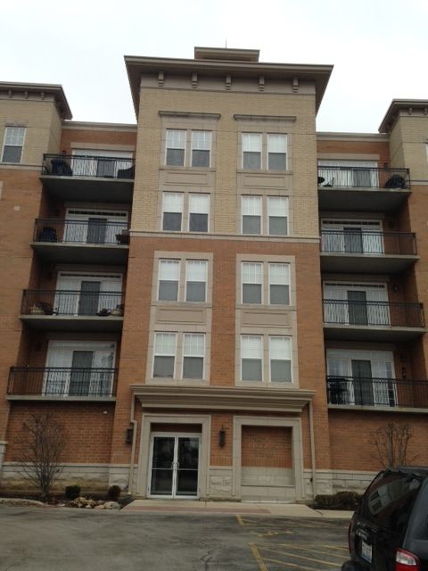 Tiny photo for 190 W Johnson Street #305, Palatine, IL 60067 (MLS # 12556109)