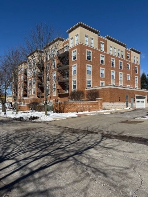 Tiny photo for 190 W Johnson Street #305, Palatine, IL 60067 (MLS # 12556109)