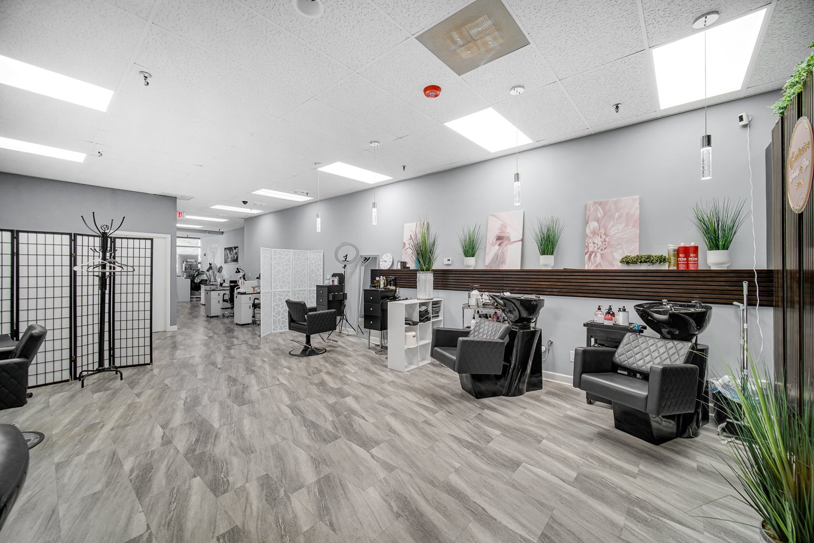 295 N Northwest Highway
