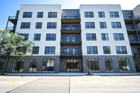 2127 W Madison Street 404 Chicago IL 60612