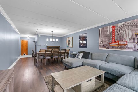 Tiny photo for 222 N Grove Avenue #2B, Oak Park, IL 60302 (MLS # 12484513)