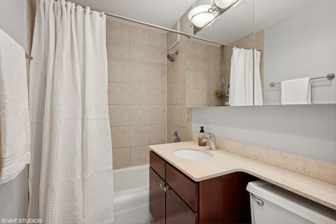 Tiny photo for 655 W IRVING PARK Road #5413, Chicago, IL 60613 (MLS # 12564125)