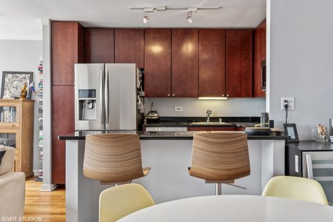 Tiny photo for 655 W IRVING PARK Road #5413, Chicago, IL 60613 (MLS # 12564125)