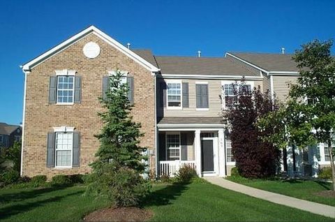 Photo of 365 S Litchfield Drive, Round Lake, IL 60073 (MLS # 12514613)