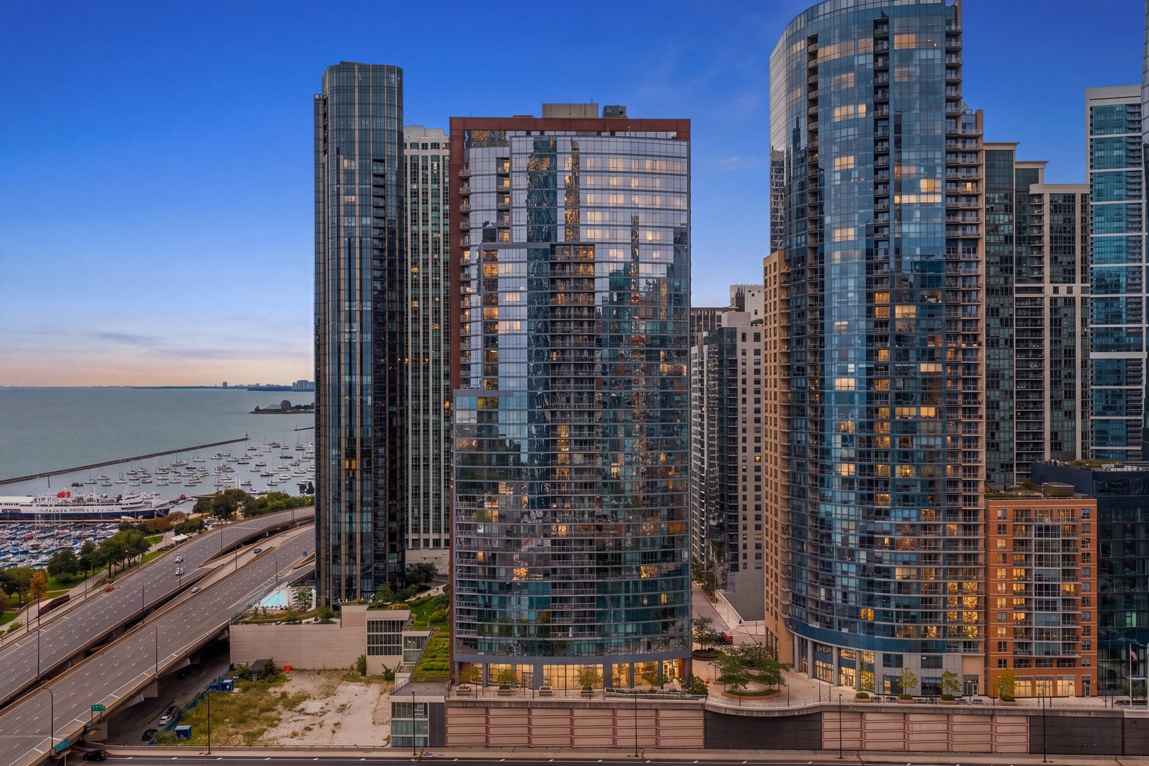 450 E Waterside Drive 3309