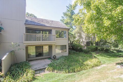 Tiny photo for 78A Foxwood Lane #M169, Lake Barrington, IL 60010 (MLS # 12462030)