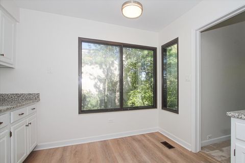 Tiny photo for 78A Foxwood Lane #M169, Lake Barrington, IL 60010 (MLS # 12462030)