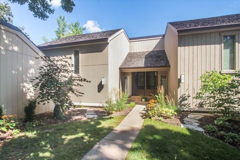 Tiny photo for 78A Foxwood Lane #M169, Lake Barrington, IL 60010 (MLS # 12462030)
