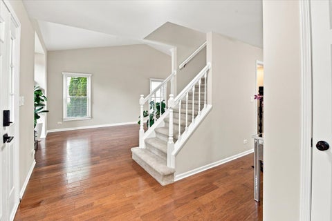 Tiny photo for 66 Copperwood Drive, Buffalo Grove, IL 60089 (MLS # 12746959)