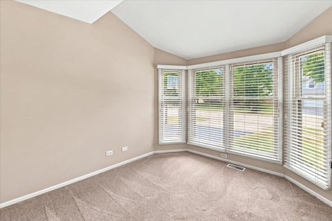 Tiny photo for 66 Copperwood Drive, Buffalo Grove, IL 60089 (MLS # 12746959)