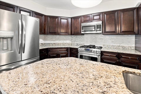 Tiny photo for 66 Copperwood Drive, Buffalo Grove, IL 60089 (MLS # 12746959)