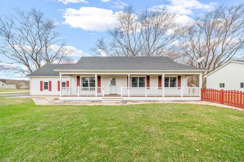 895 Nancy Road Lake Holiday IL 60548