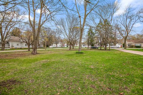 Tiny photo for 205 S Meadow Street, Grant Park, IL 60940 (MLS # 12618523)