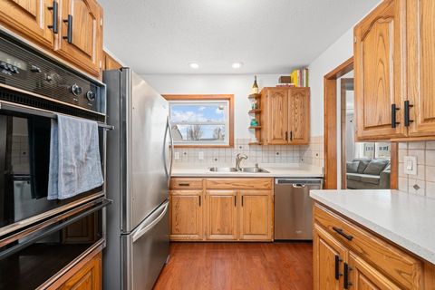 Tiny photo for 2225 Hillandale Road, Davenport, IA 52804 (MLS # 12605016)