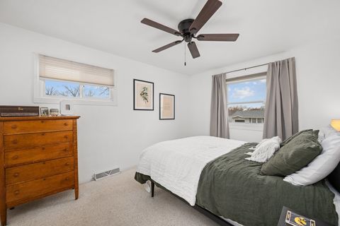 Tiny photo for 2225 Hillandale Road, Davenport, IA 52804 (MLS # 12605016)