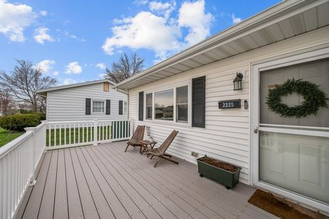Tiny photo for 2225 Hillandale Road, Davenport, IA 52804 (MLS # 12605016)