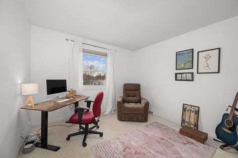 Tiny photo for 2225 Hillandale Road, Davenport, IA 52804 (MLS # 12605016)