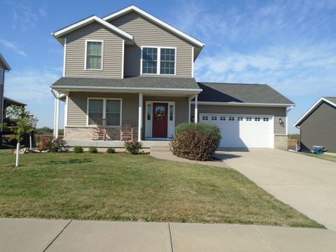 Photo of 119 14th Avenue, Dewitt, IA 52742 (MLS # 12608092)