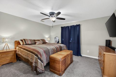 Tiny photo for 5317 Hillandale Road, Davenport, IA 52806 (MLS # 12618607)